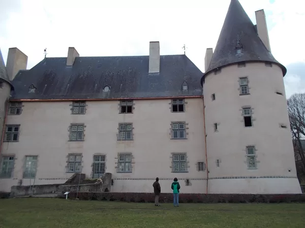 Vue de la façade Nord restaurée.
