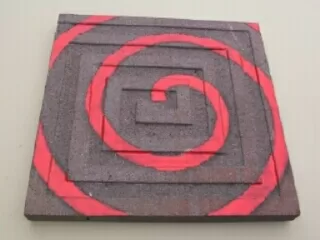 Spirale gravée et émaillée inversée, Lave de Volvic, 2001.