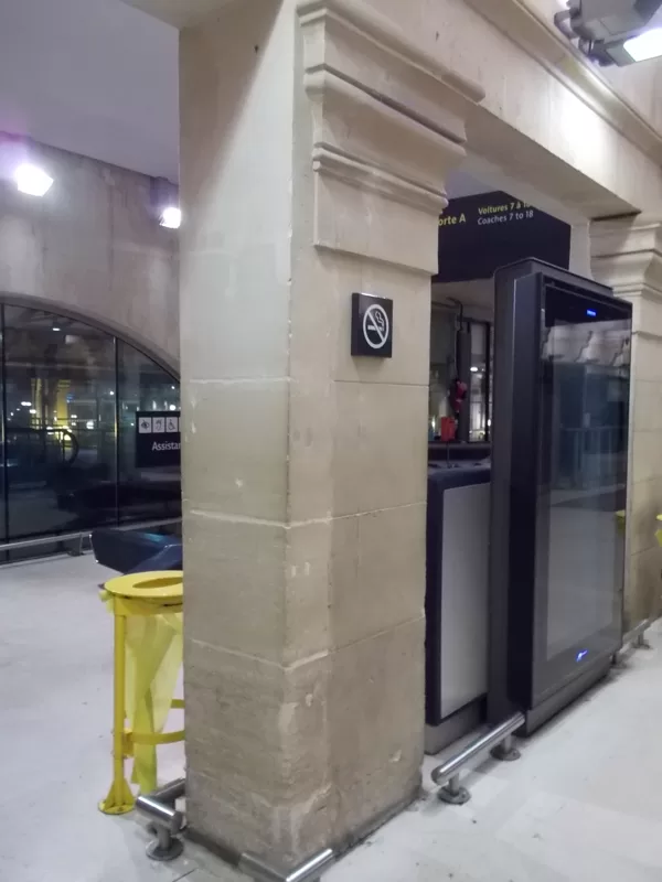 Chantier Eurostar, pilier à rénover.